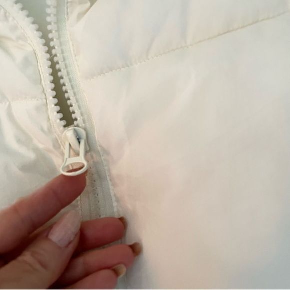 Ivory Boxy Puffer Vest, Medium, Polyester Fill, Zip Front, Drawstring, P… - Picture 8 of 11